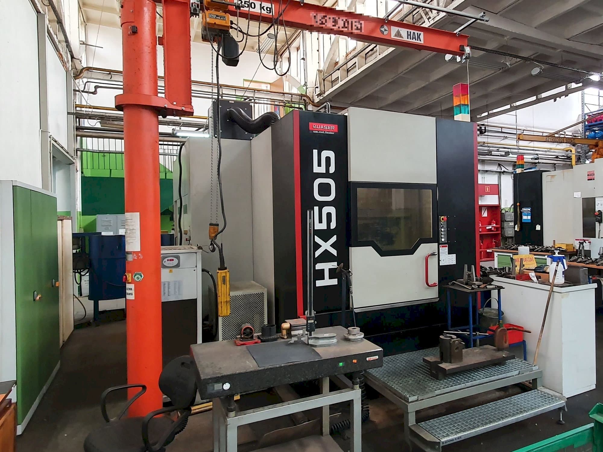 A Quaser HX505 AP / 6B gép elölnézete