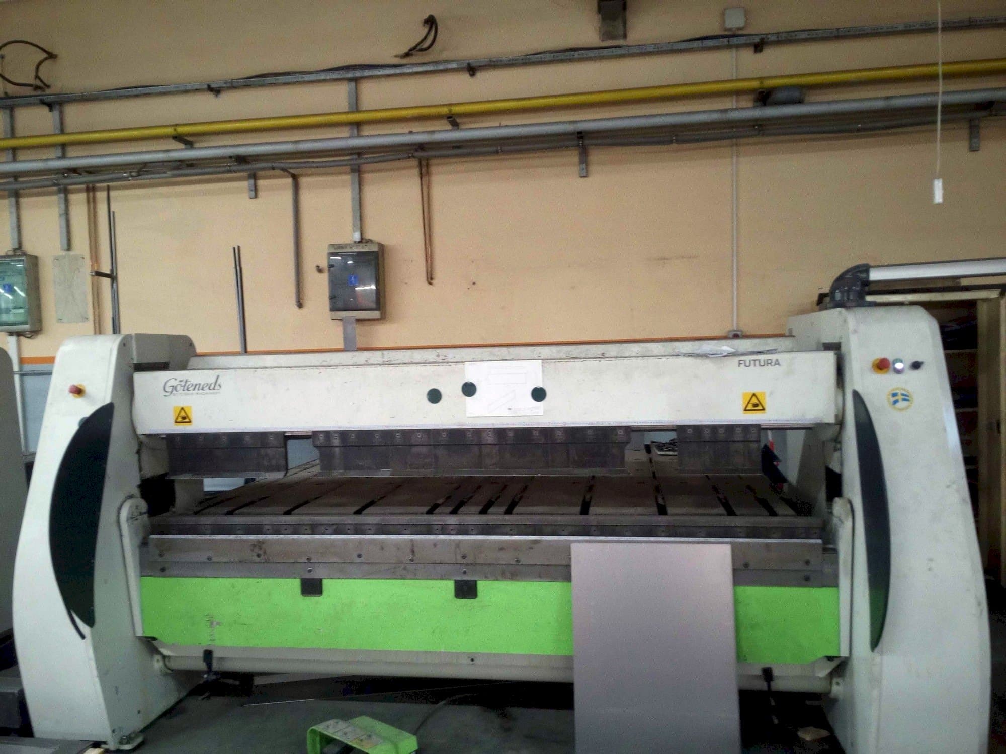 A CIDAN Futura 25 gép elölnézete