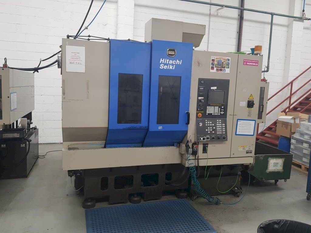 A HITACHI SEIKI VS50 gép elölnézete