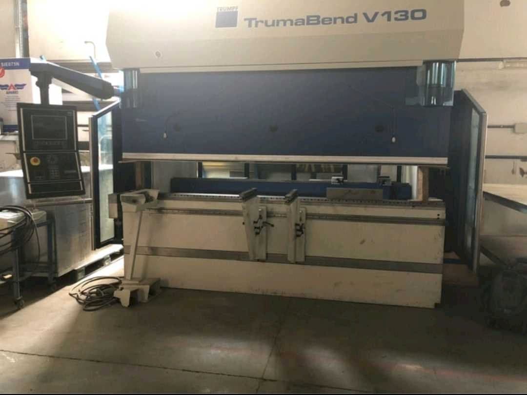 A Trumpf TrumaBend V130 gép elölnézete