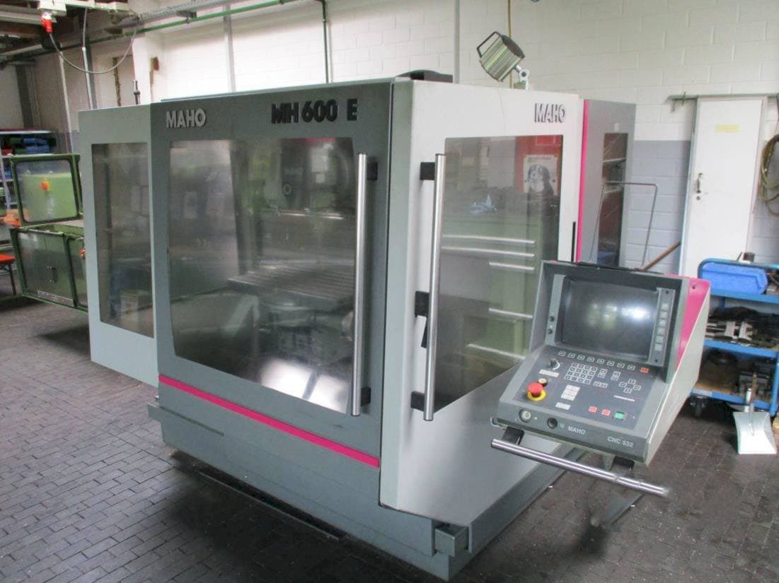 A MAHO MAHO 600 E gép elölnézete