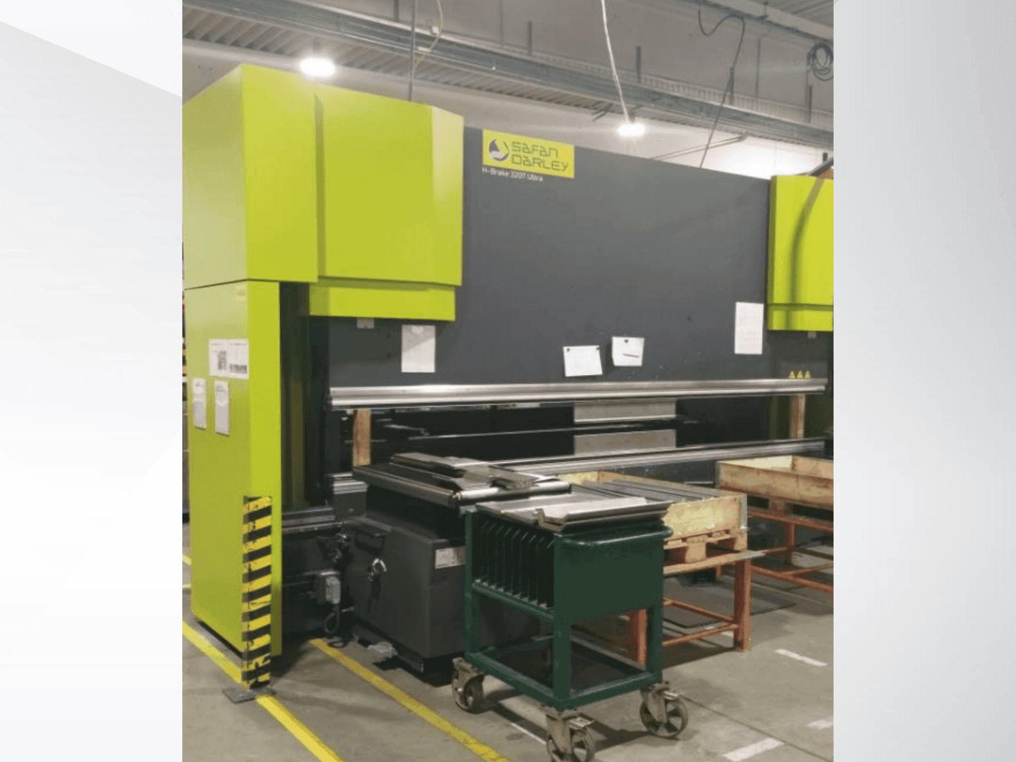 A Safan SAFAN DARLEY H-BRAKE 2 320.42/37 gép elölnézete