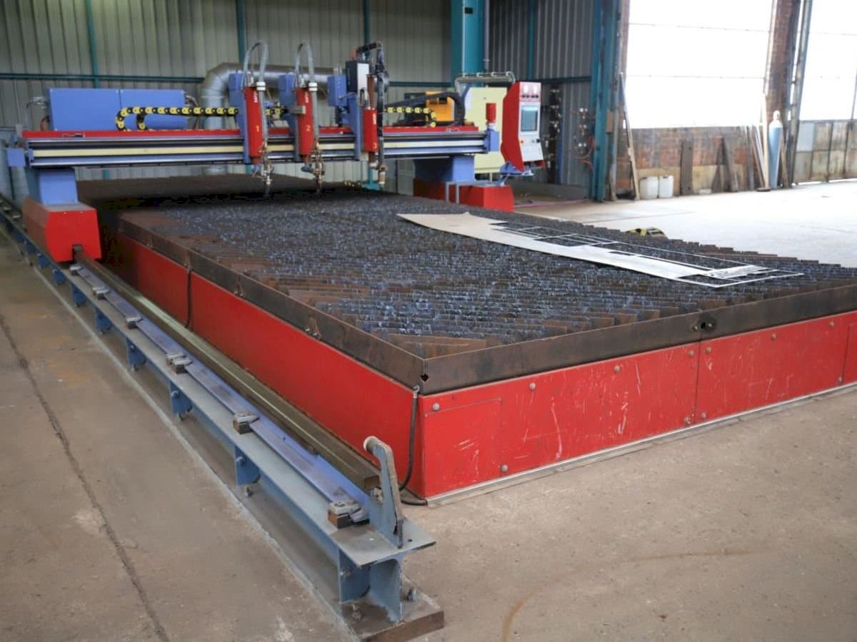 A SATO LS 3500  gép elölnézete