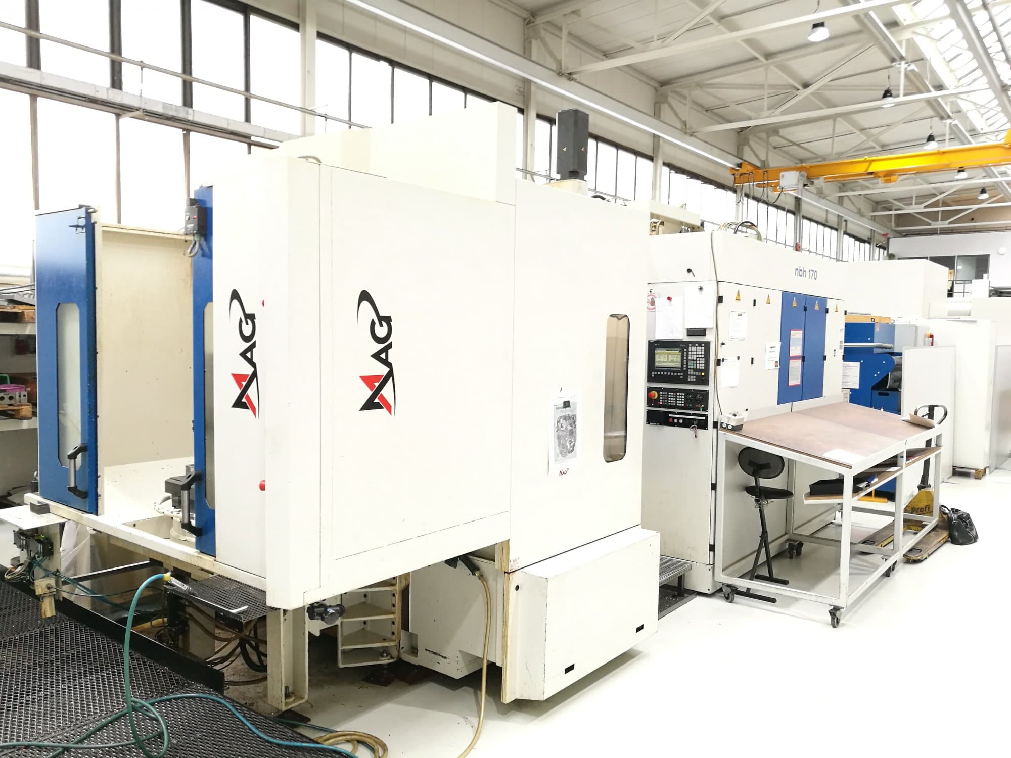 A Hueller Hille NBH 170 gép bal oldali nézete