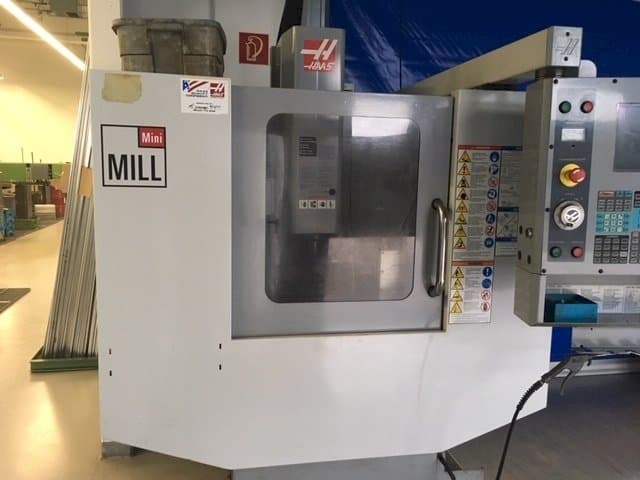 A HAAS Mini Mill HE gép elölnézete