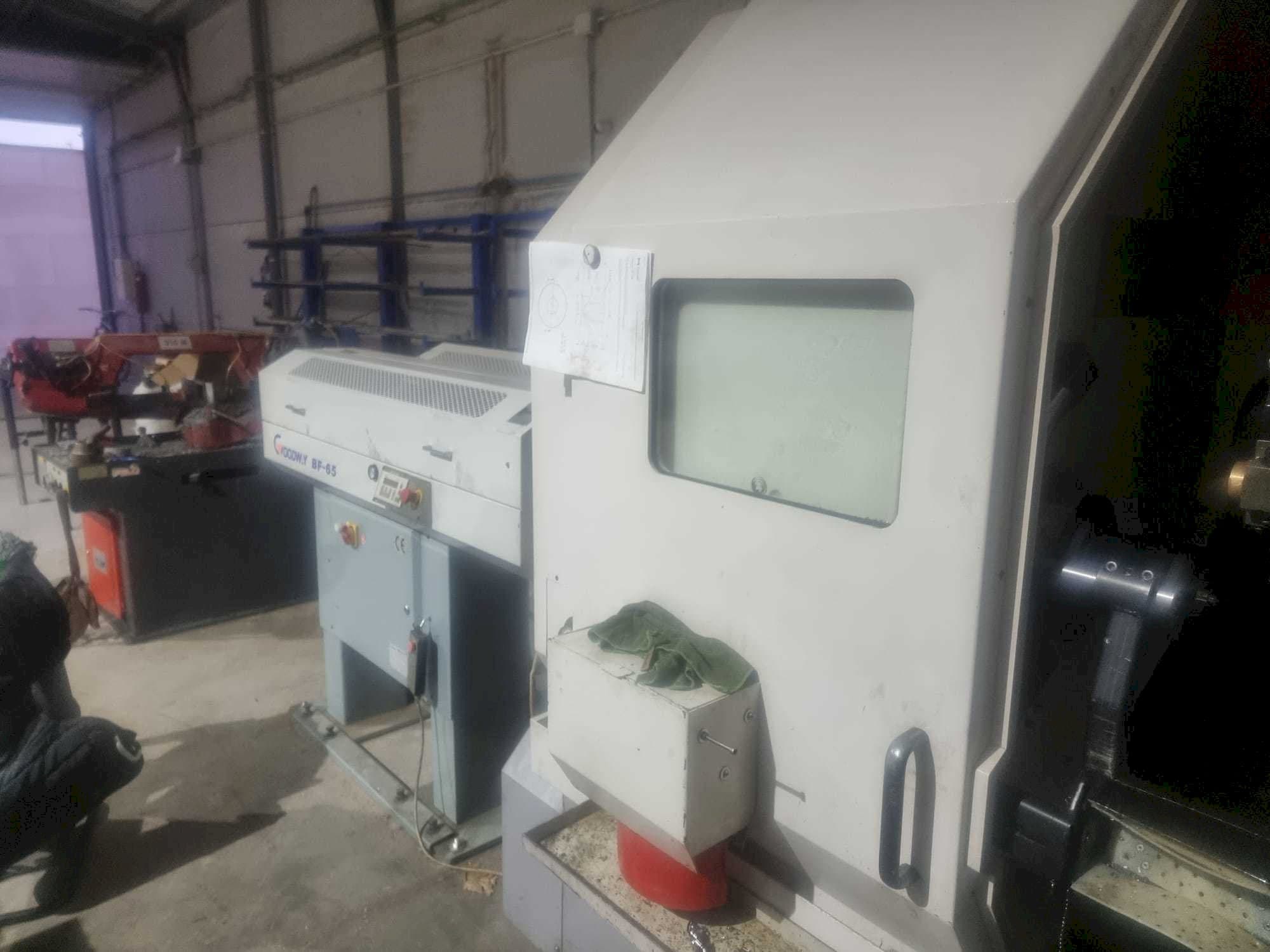 A Goodway MSY 280 gép jobb oldali nézete