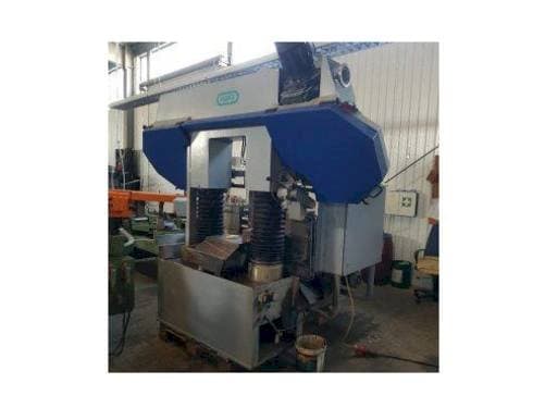 A FORTE SBA 421  gép elölnézete