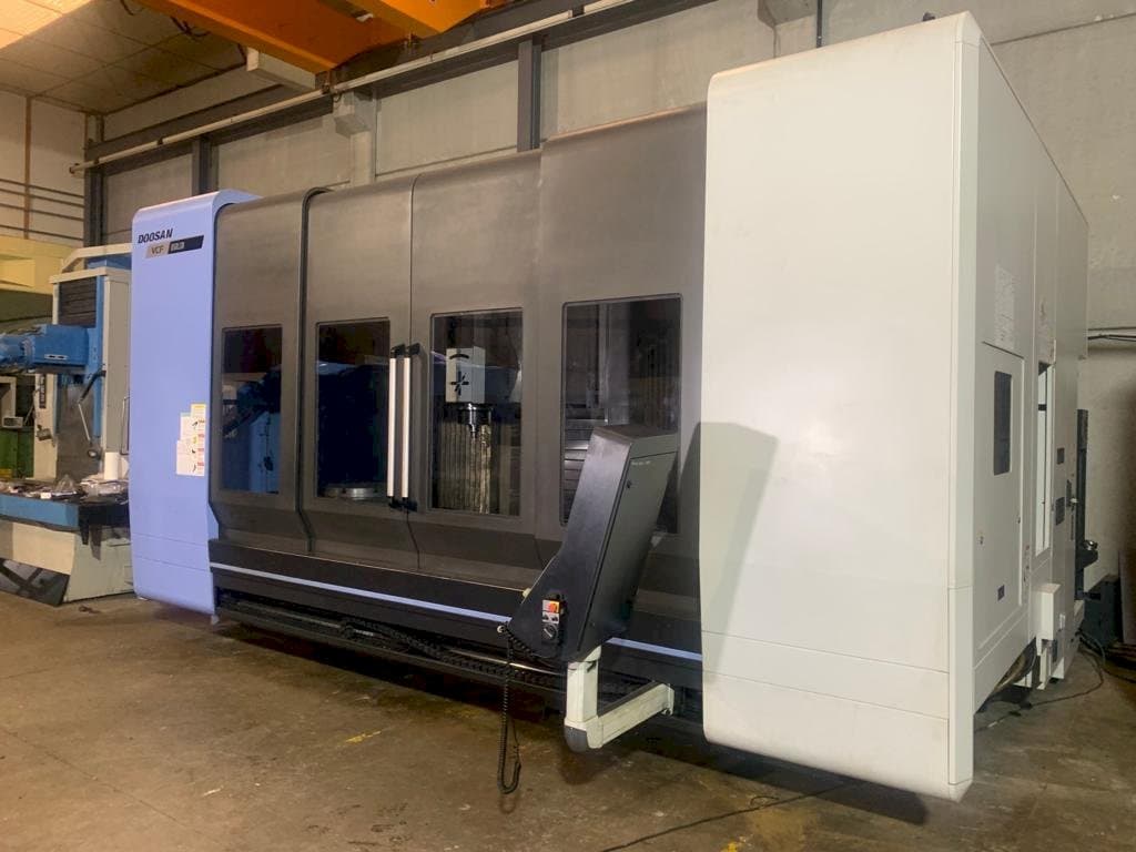 A Doosan VCF 850 LSR gép elölnézete