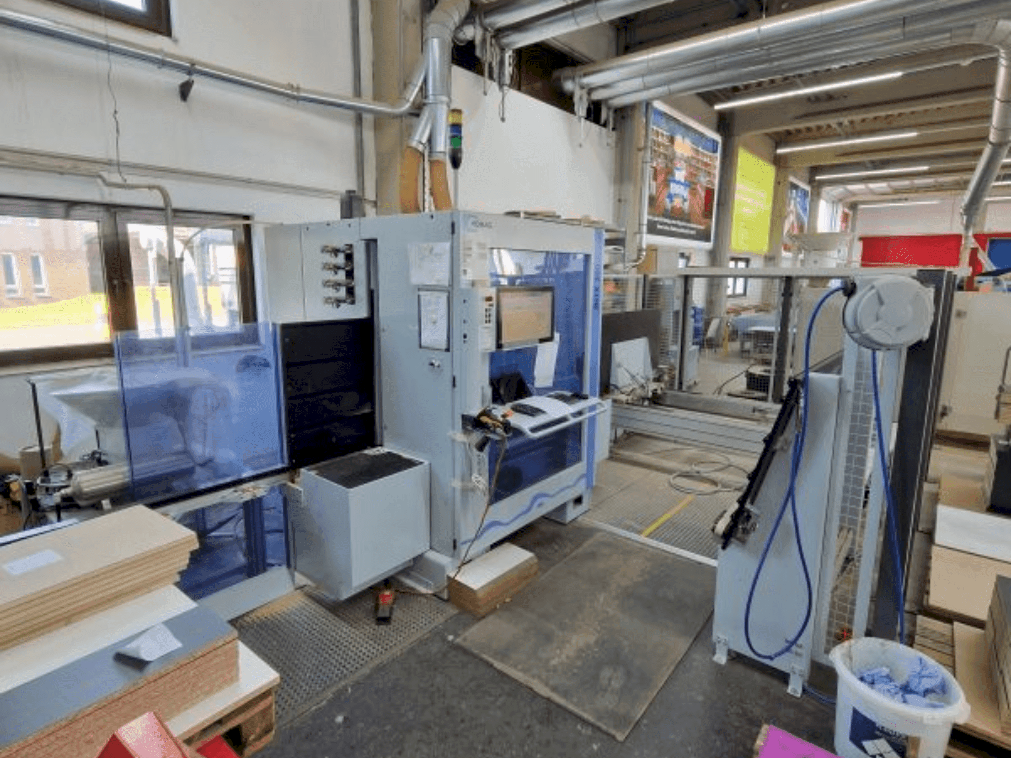 A HOMAG Optimat BHX200/D  gép elölnézete