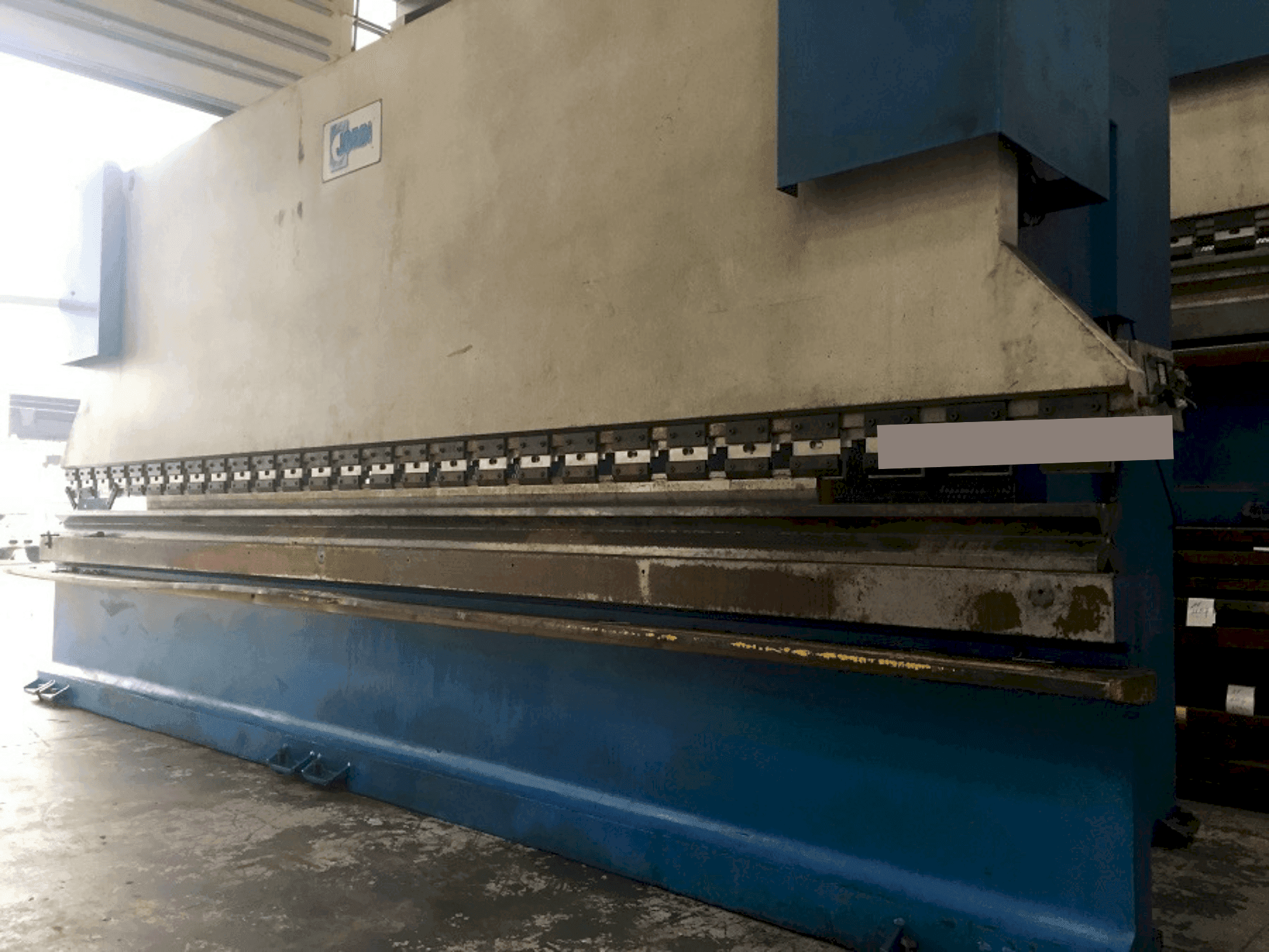 A JORDI PH6100 - 180 (2003)  gép oldalnézete