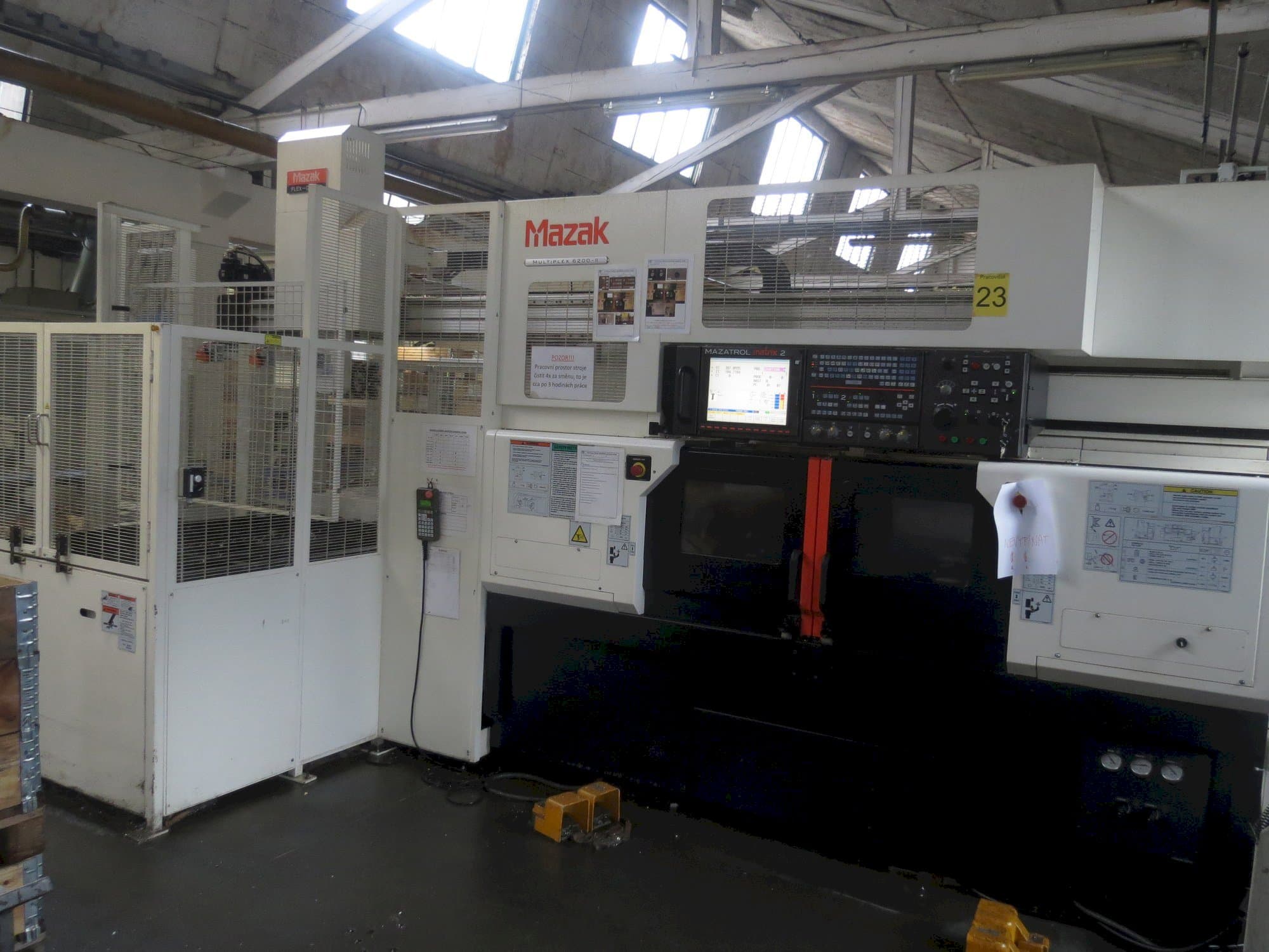 A Mazak Multiplex 6200-II  gép elölnézete