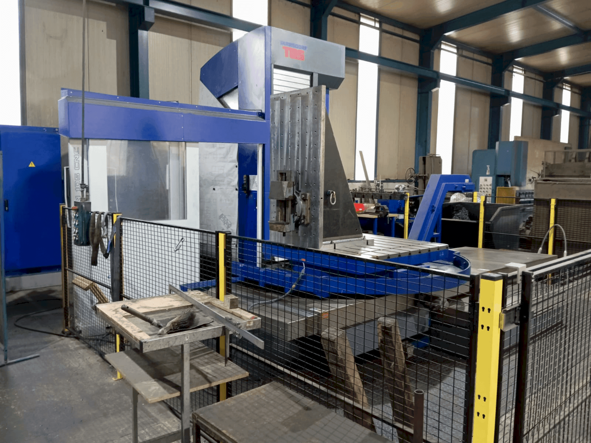 A TOS Vansdorf WHQ 105  gép elölnézete