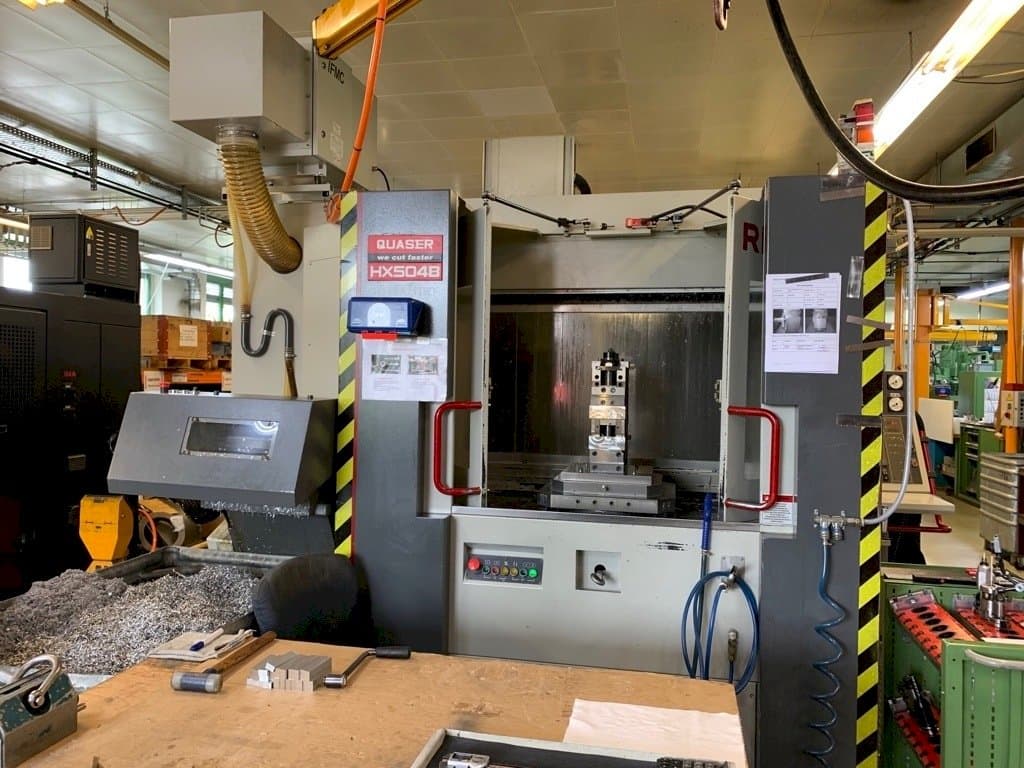 A Quaser HX504B gép elölnézete