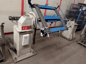 A IGM Welding Robot System  gép elölnézete