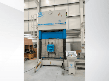 A MILLUTENSIL MIL 163  gép elölnézete