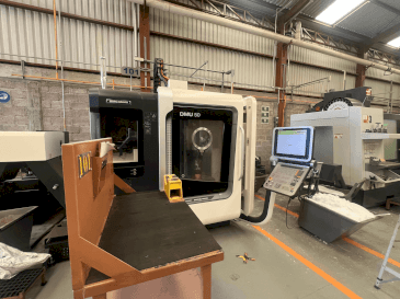 A DMG MORI DMU 50 gép elölnézete