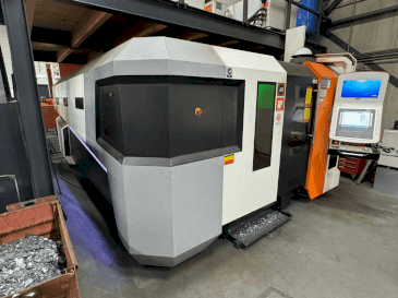 A ERMAKSAN Fibermak Momentum Gen-3 4,0,kW gép elölnézete