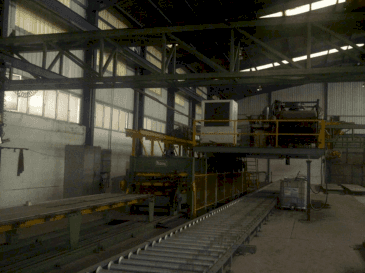 A MANNI Sandwich Panel Production Line gép elölnézete