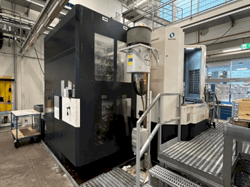 A Makino a81 gép elölnézete