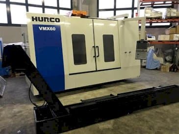 A Hurco VMX 60 gép elölnézete