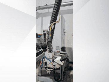 A TRUMPF TRUPULSE 304 gép elölnézete