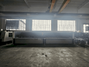 A Emmegi COMET X6  gép elölnézete