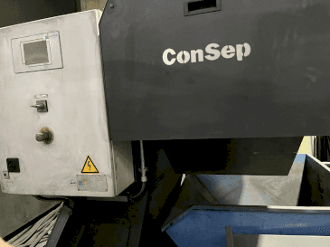 A Mazak FH 8800  gép elölnézete