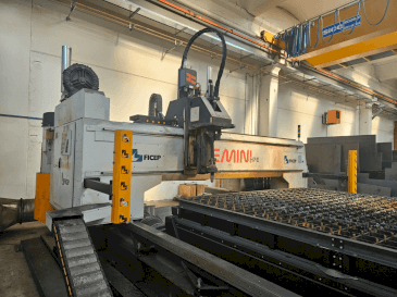 A FICEP GEMINI G32 HPE gép elölnézete