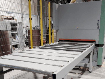 A Kundig Premium-2 1350-RG gép elölnézete