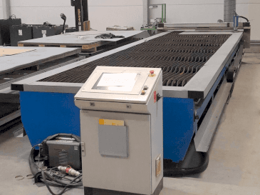 A SPIRO 6000V4  gép elölnézete