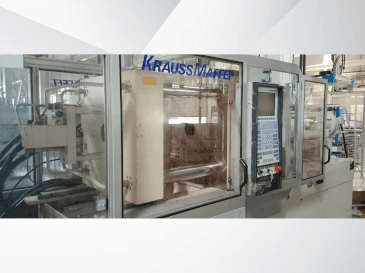 A Krauss Maffei 125-520 C1  gép elölnézete