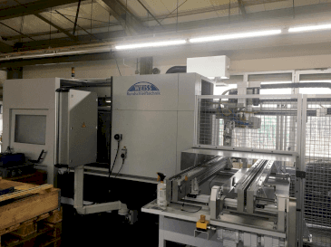 A WEISS Rundschleiftechnik K52 gép elölnézete