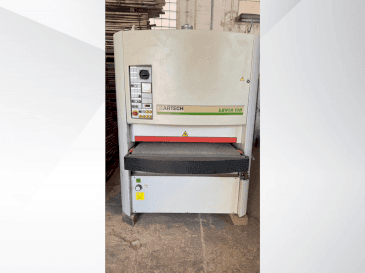 A BIESSE Levia 110 gép elölnézete
