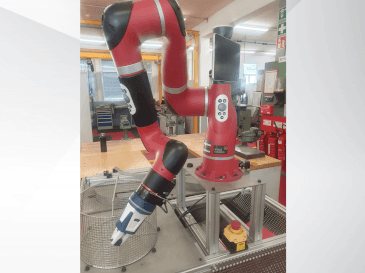 A RETHINK Robotics Sawyer gép elölnézete