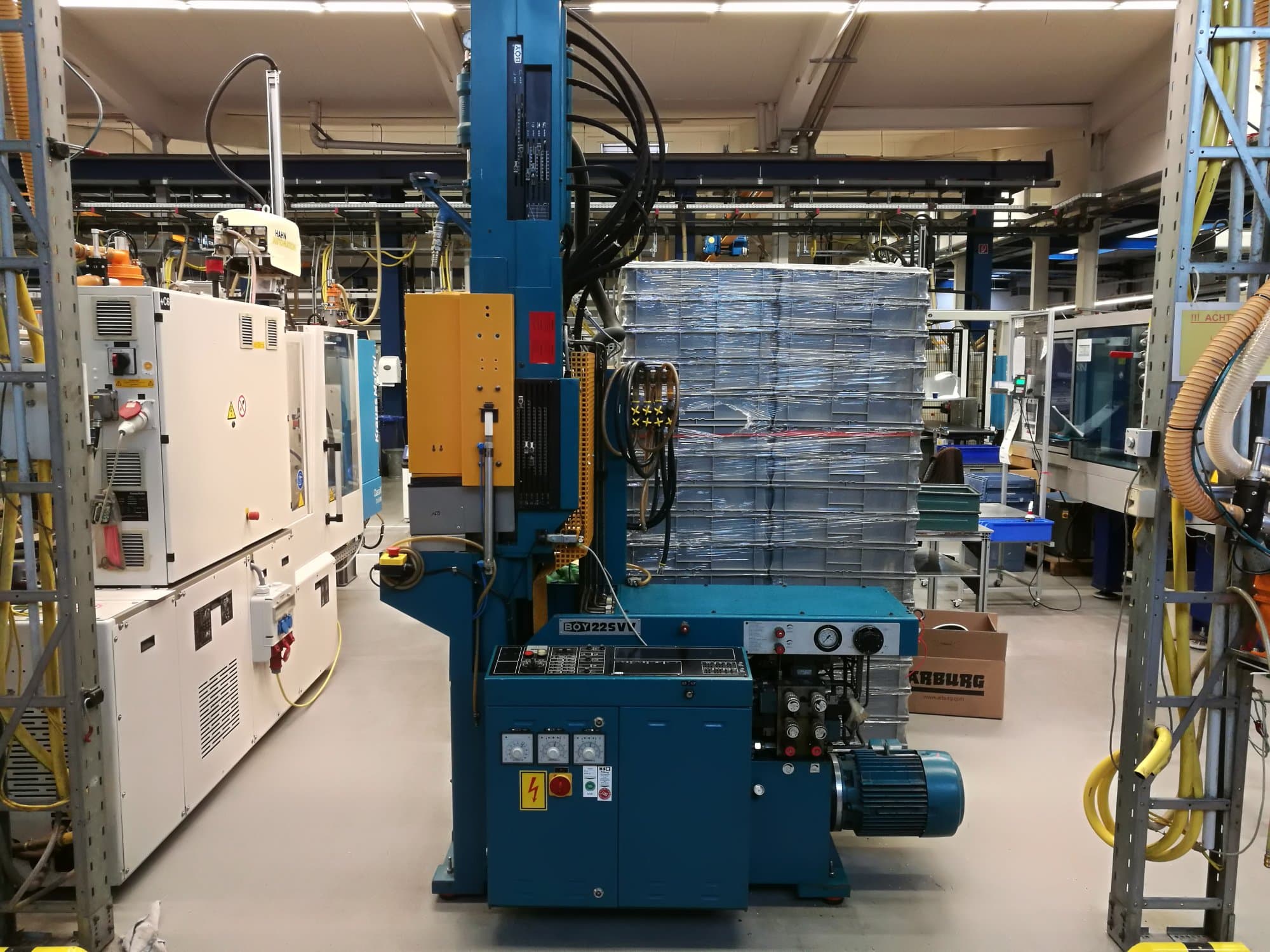 A BOY 22 S VV gép elölnézete