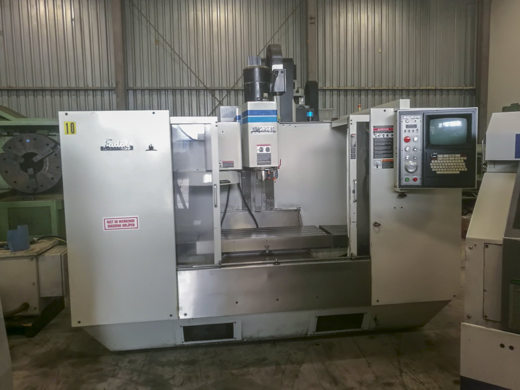 A FADAL VMC 4020HT gép elölnézete