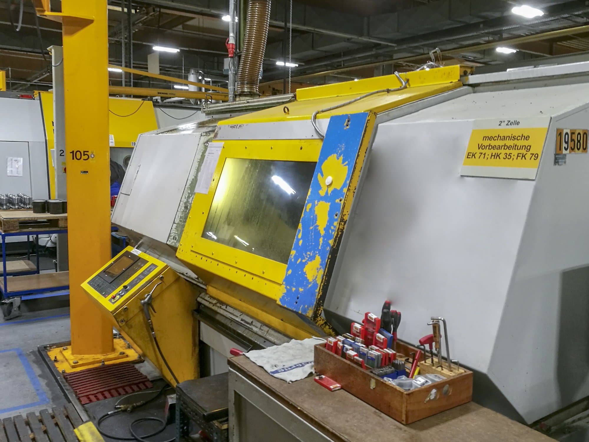 A OERLIKON BOEHRINGER VDF 250 C-F gép jobb nézete