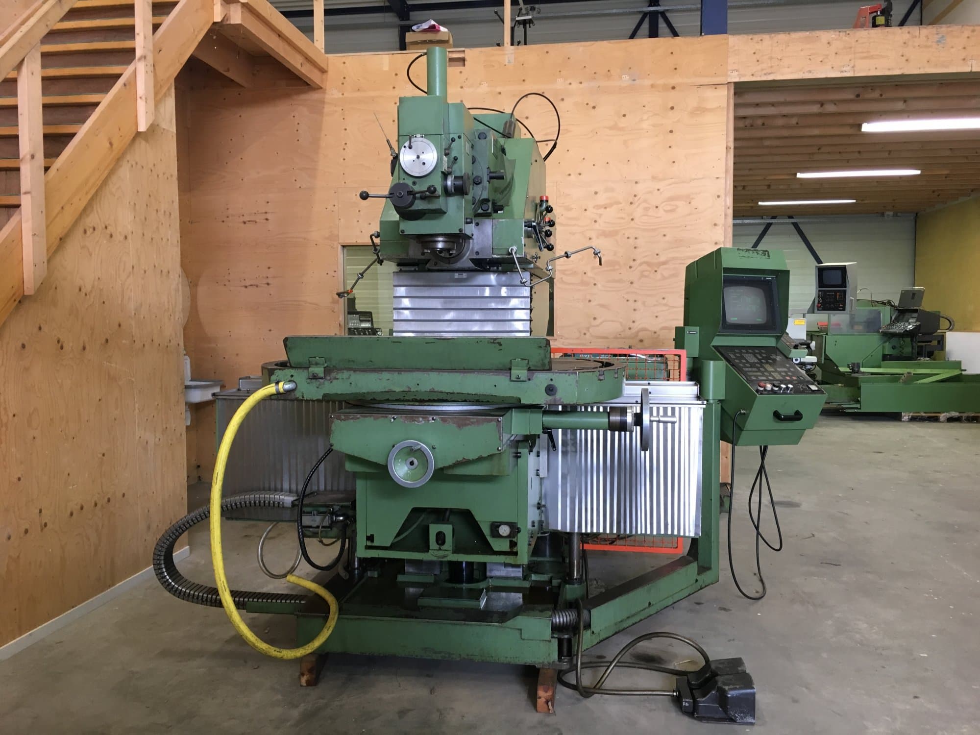 A Maho MH 1000 C gép elölnézete