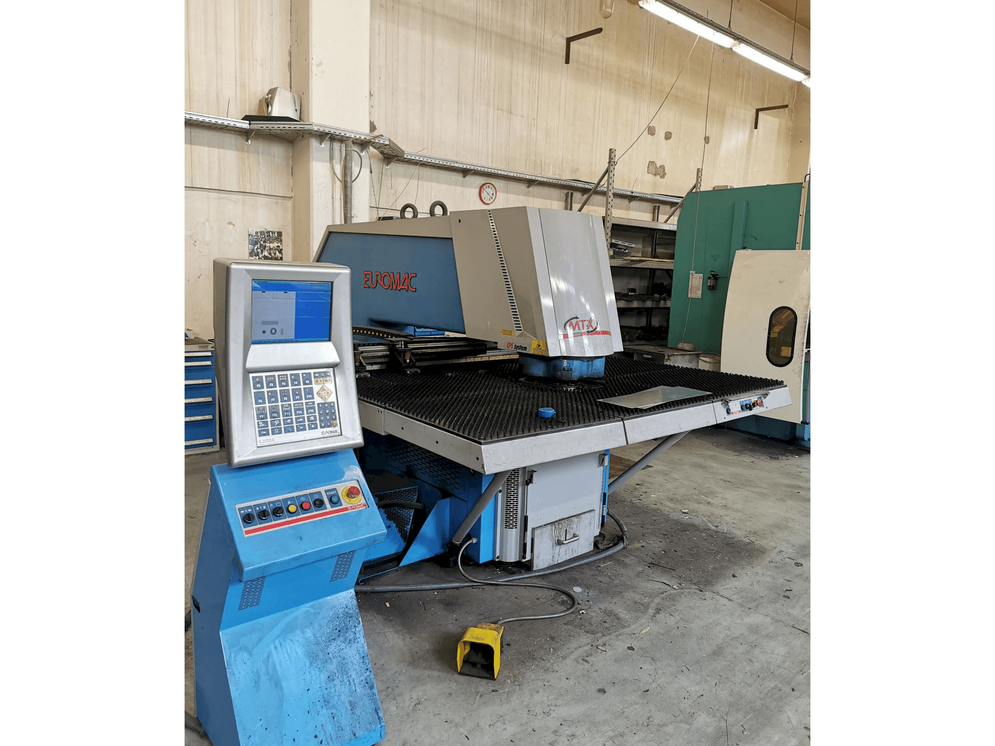 A Euromac MTX INDEX gép oldalnézete