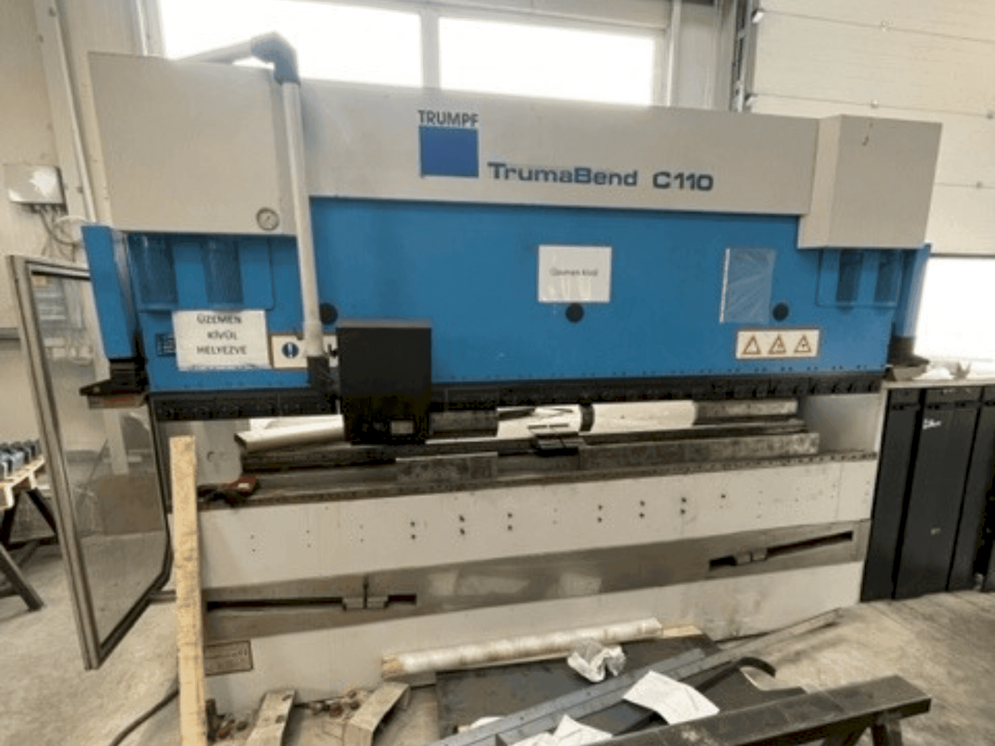 A TRUMPF TrumaBend C110 gép elölnézete