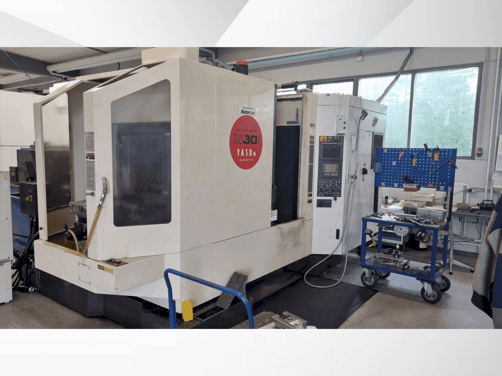 A YASDA H-30i gép elölnézete