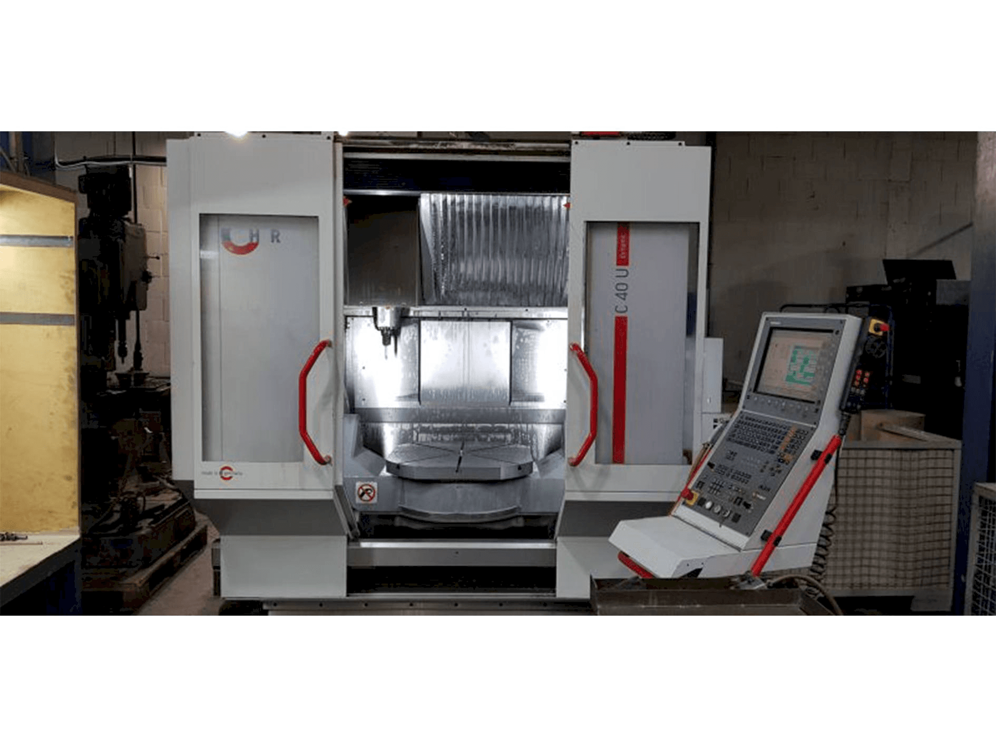 A HERMLE C40 U MT gép elölnézete