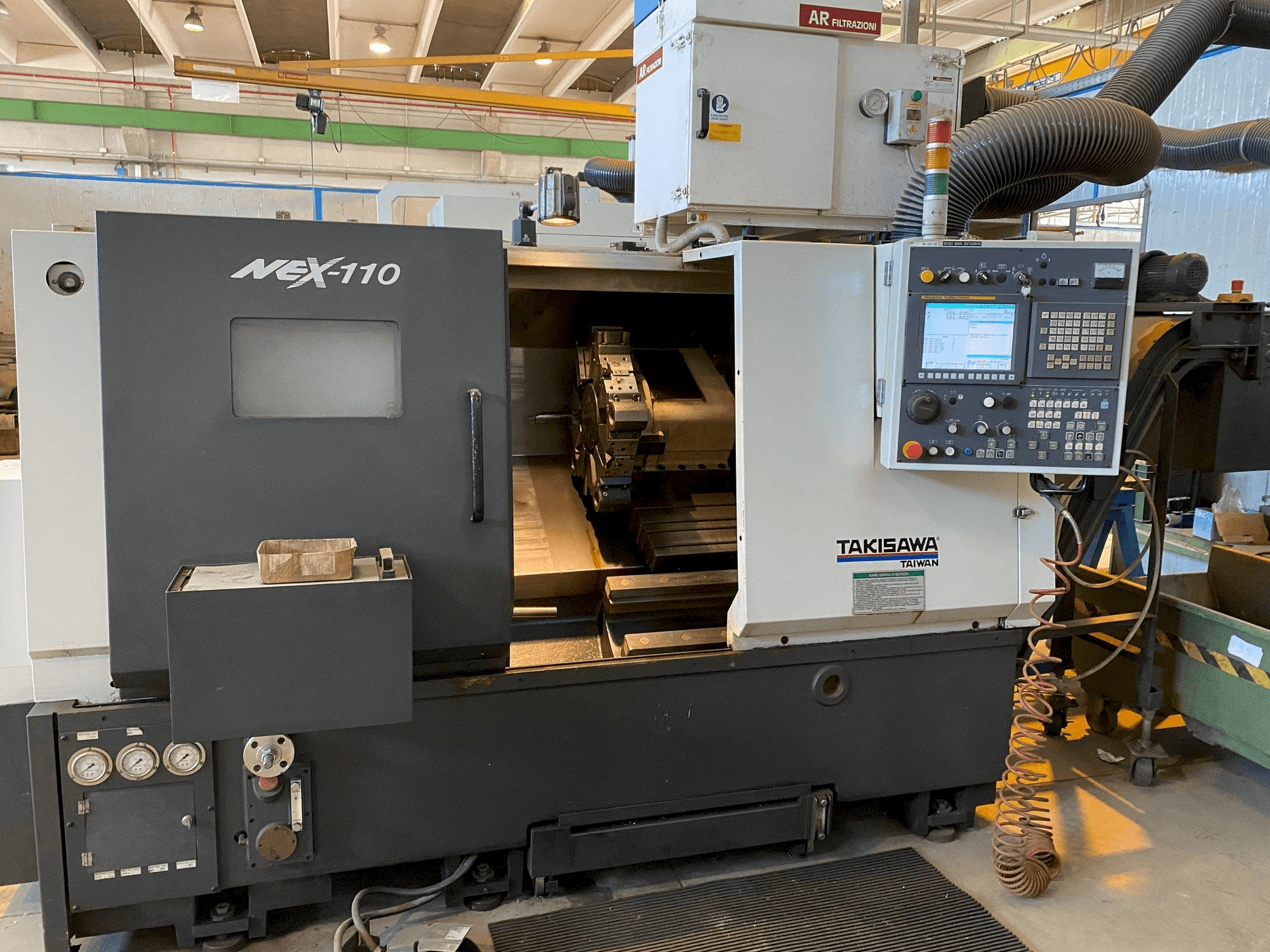 A Takisawa NEX-110 gép elölnézete
