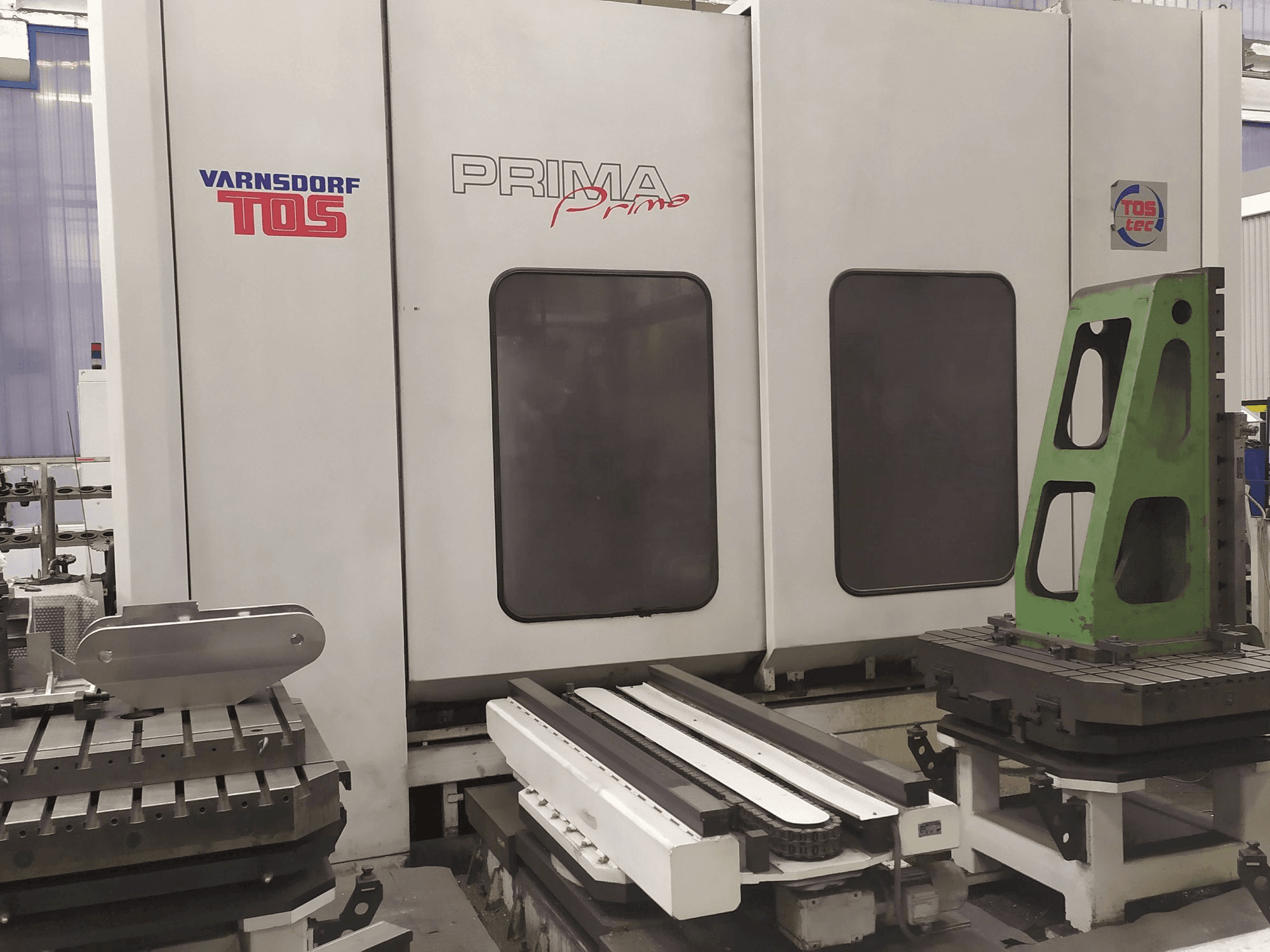 A TOS Prima gép elölnézete