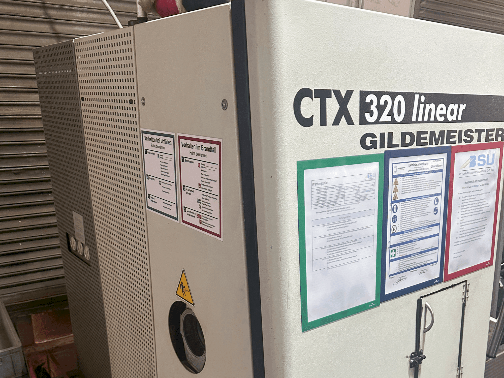 A DMG CTX 320 Linear V5 gép elölnézete