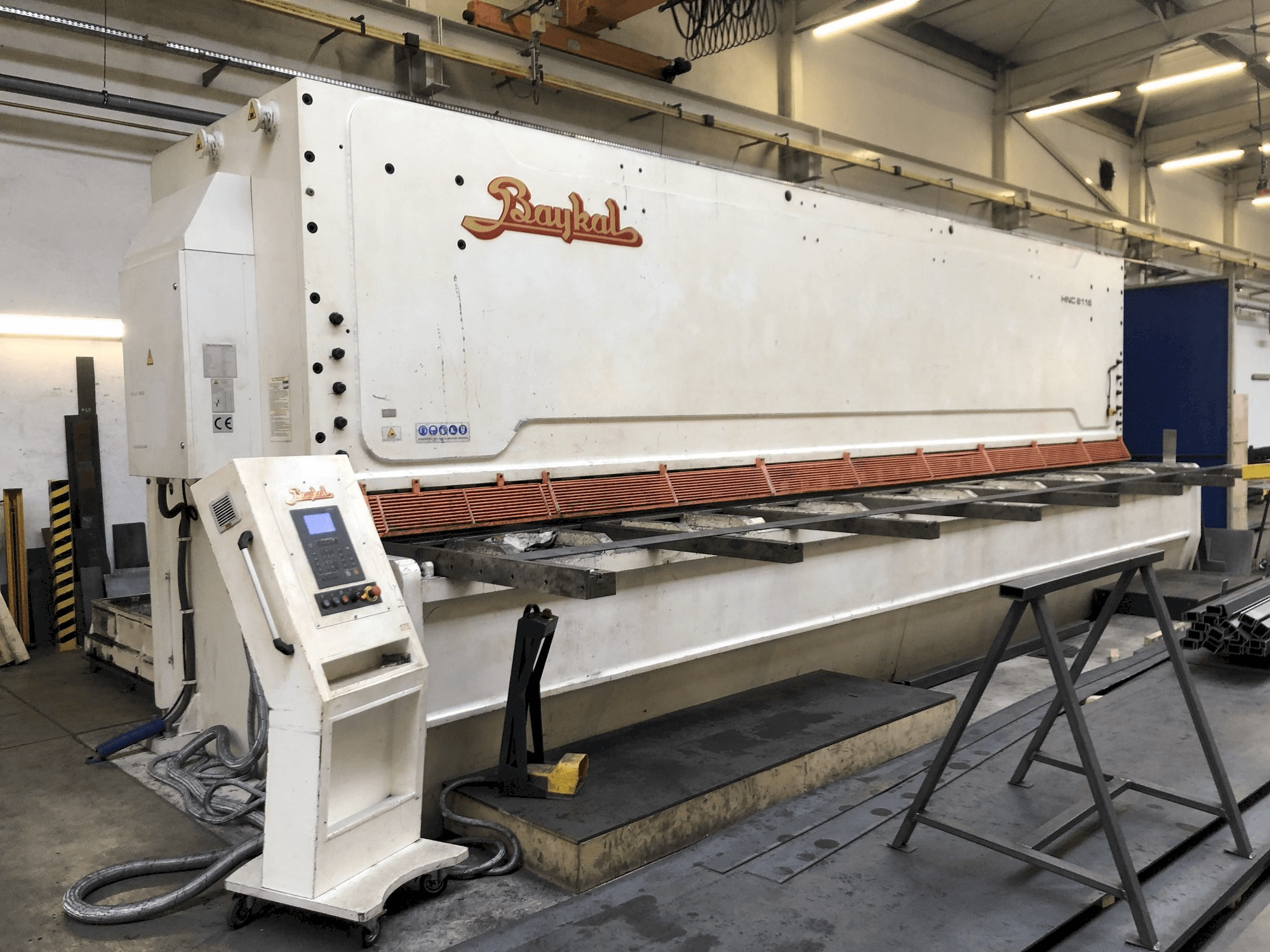 A Baykal HNC 8116 gép elölnézete