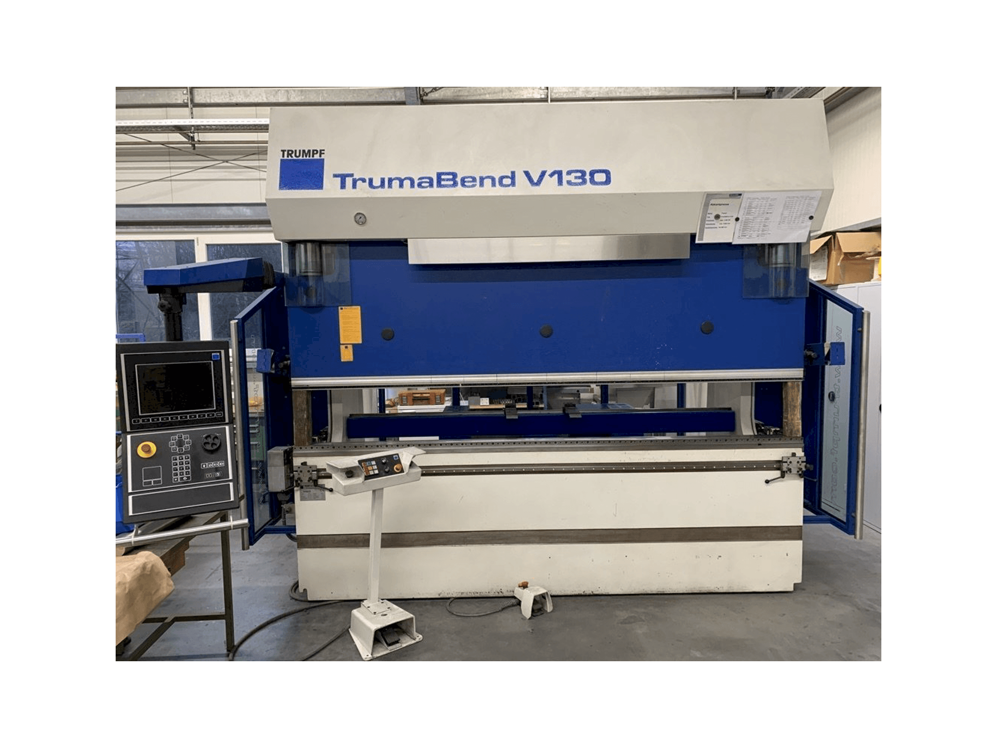 A Trumpf TrumaBend V130X gép elölnézete