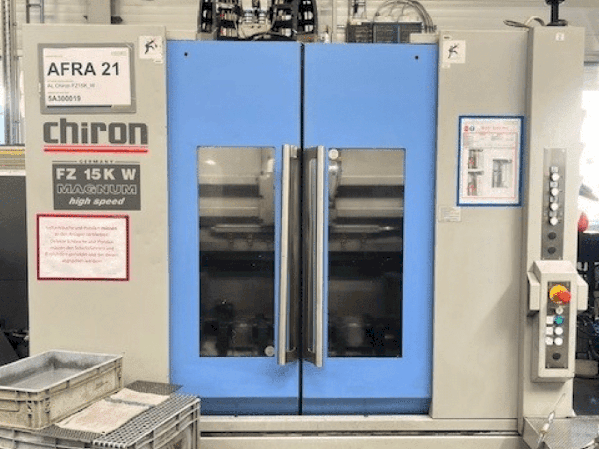 A CHIRON FZ 15 KWM HS gép elölnézete