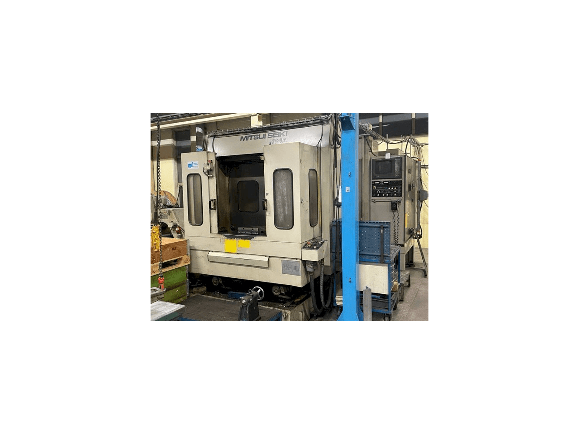 A Mitsui Seiki HT4A gép elölnézete