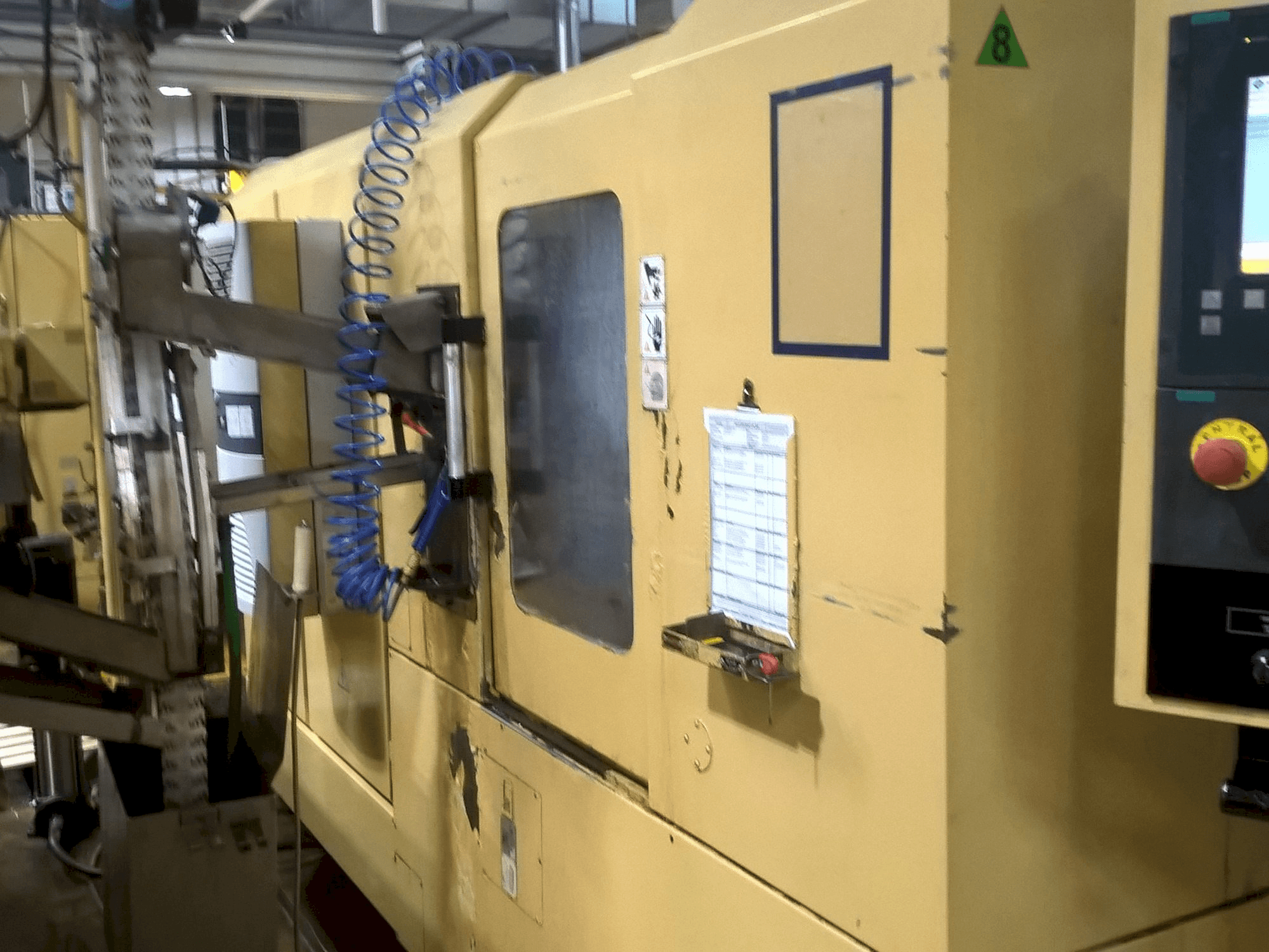 A TAJMAC-ZPS SAL 100/4 gép jobb oldali nézete